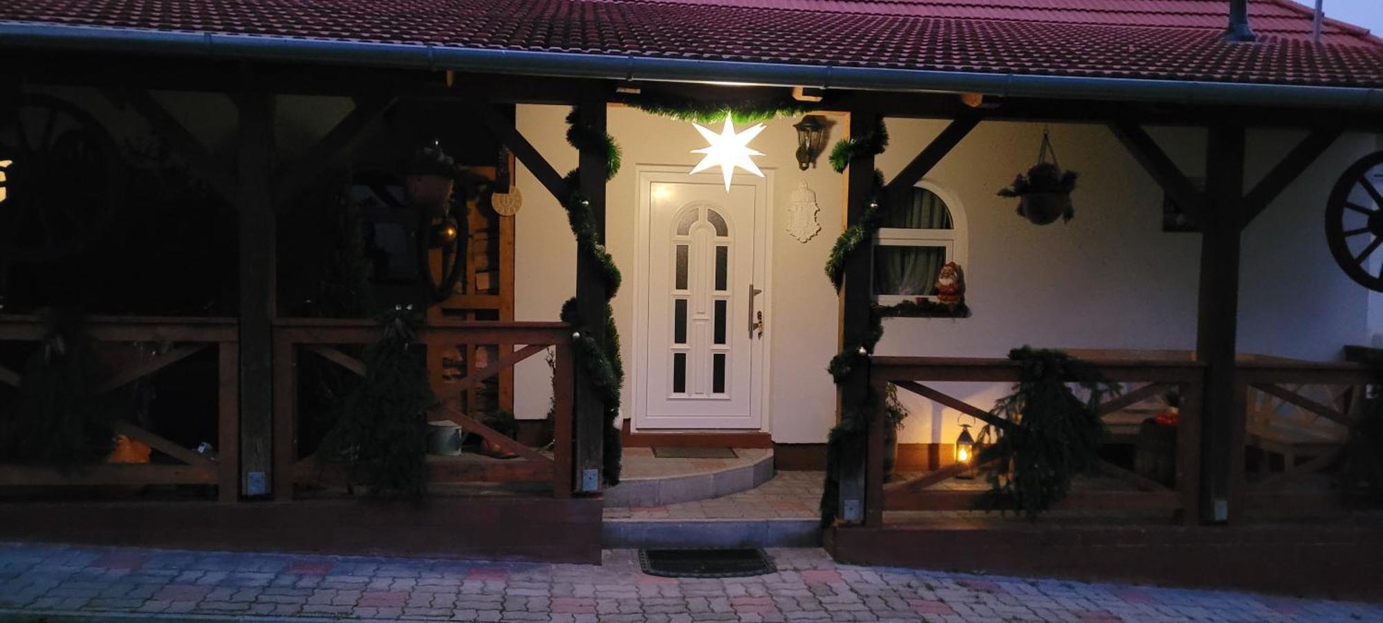 Villa Manipura Szemenyecsörnye Exterior foto